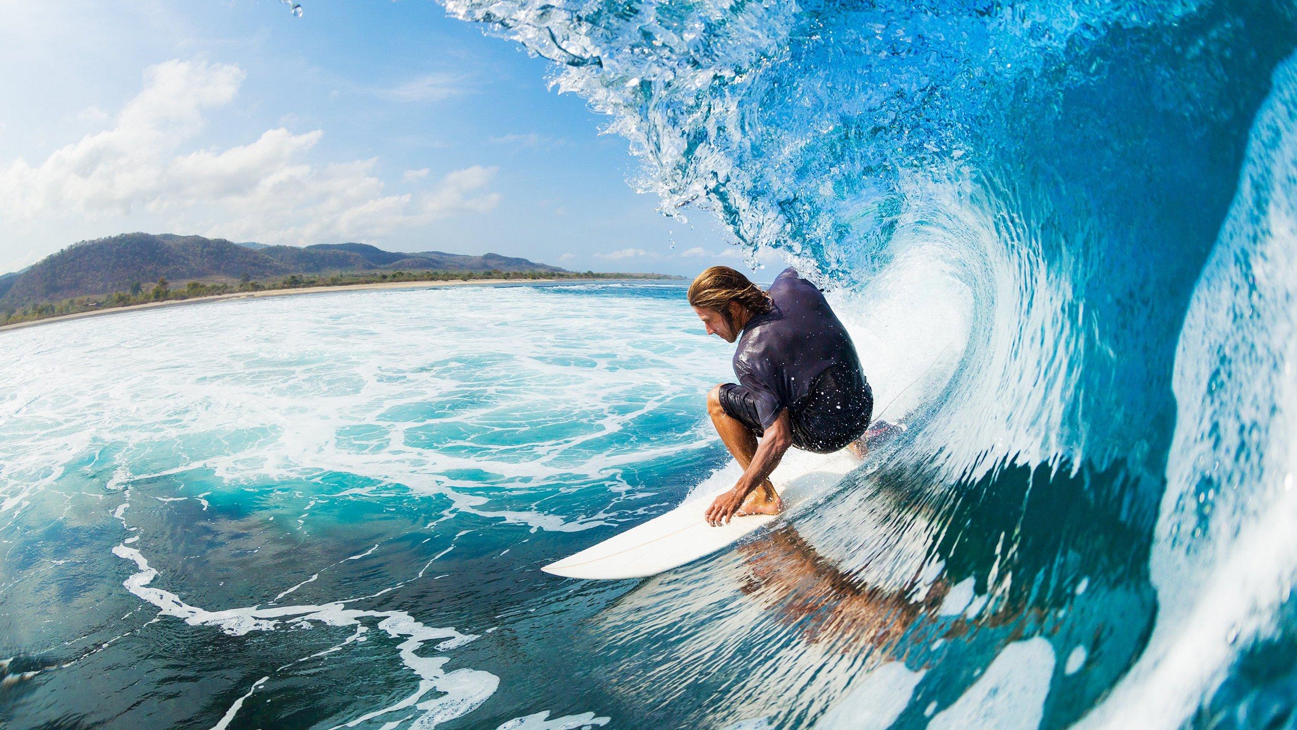 詹姆斯，湖人有很多控球手 新赛季我更多的打无球